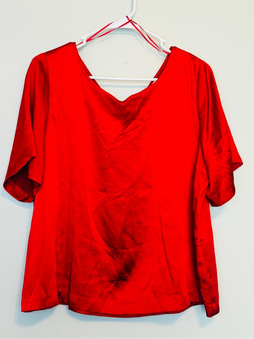 Women's Red V-Neck Short Sleeve Blouse